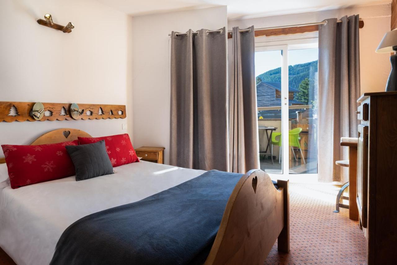 Hotel L'Ecureuil Орон Экстерьер фото