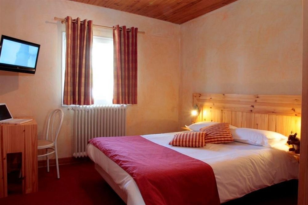 Hotel L'Ecureuil Орон Экстерьер фото