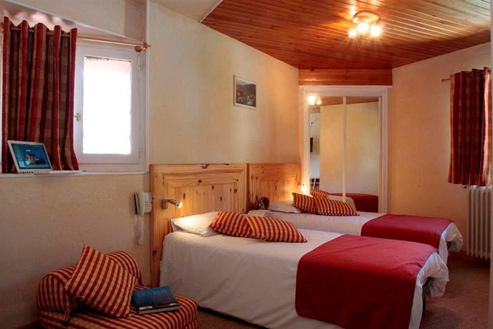 Hotel L'Ecureuil Орон Экстерьер фото